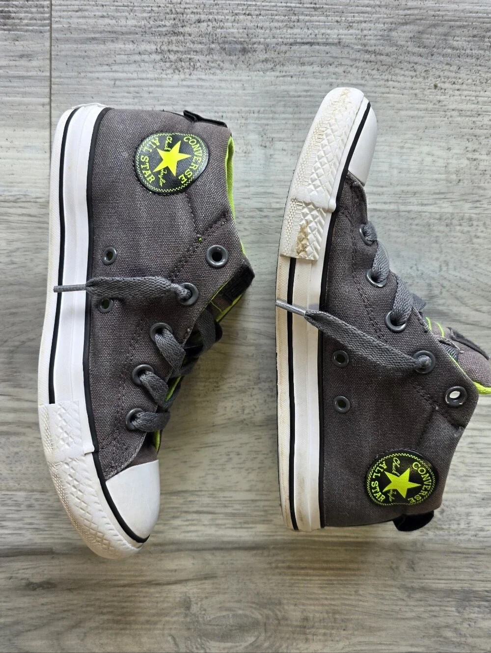 Converse Chuck Taylor All Star Kids Size 3 Gray High Top Sneakers Neon Green